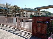 【小学校】畑賀小学校まで1400ｍ