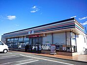 【コンビニエンスストア】セブンイレブン鴻巣原馬室店まで810ｍ