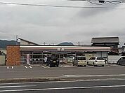 【コンビニエンスストア】セブンイレブン三豊市役所前店まで800ｍ