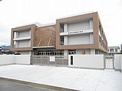 【小学校】防府市立勝間小学校まで850ｍ