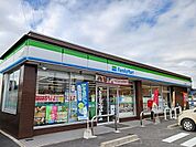 【コンビニエンスストア】ファミリーマート阿久比植大店まで824ｍ