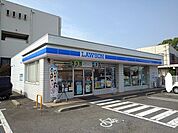 【コンビニエンスストア】ローソン丸亀原田町店まで500ｍ