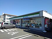 【コンビニエンスストア】ファミリーマート神戸九丁目店まで1400ｍ