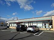 【コンビニエンスストア】セブンイレブン道伯5丁目店まで600ｍ