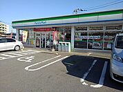 【コンビニエンスストア】ファミリーマート鳥栖轟町店まで410ｍ