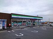 【コンビニエンスストア】ファミリーマート日野町松尾店まで75ｍ