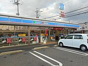 【コンビニエンスストア】ローソン守山勝部5丁目店まで580ｍ