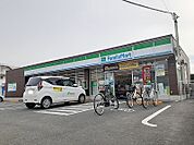 【コンビニエンスストア】ファミリーマート宝一丁目店まで600ｍ