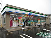 【コンビニエンスストア】ファミリーマート伊賀西明寺南店まで1000ｍ