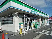 【コンビニエンスストア】ファミリーマート大津神領2丁目まで750ｍ