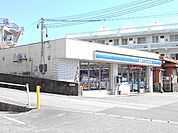 【コンビニエンスストア】ローソン沖縄コザ高校前店まで290ｍ
