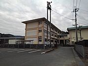 【小学校】日田市立高瀬小学校まで100ｍ