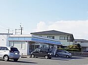 【コンビニエンスストア】ローソン相馬新地店まで800ｍ