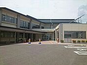 【市役所・区役所】福島市役所松川支所まで900ｍ