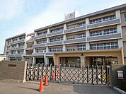 【小学校】坂ノ市小学校まで350ｍ