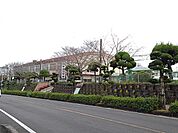 【小学校】末吉小学校まで350ｍ