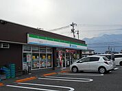 【コンビニエンスストア】ファミリーマート　松本梓川店まで1130ｍ