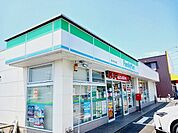 【コンビニエンスストア】ファミリーマート富士宮東小泉店まで700ｍ