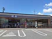 【コンビニエンスストア】セブンイレブン碧南春日町3丁目まで500ｍ