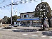 【コンビニエンスストア】ローソン西条ひうち店様まで60ｍ