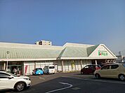 【スーパー】フジ松末店様まで650ｍ