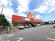 【ドラッグストア】ツルハドラッグ 須崎東店まで800ｍ