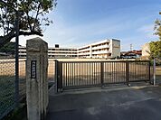 【小学校】胸上小学校まで270ｍ