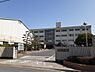 周辺：【小学校】中山小学校まで900ｍ