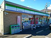 【コンビニエンスストア】ファミリーマート　小信中島北店まで400ｍ