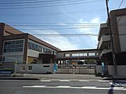 【小学校】四條小学校まで850ｍ