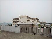 【小学校】三豊市立下高瀬小学校まで1200ｍ