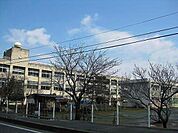 【小学校】高志小学校まで700ｍ
