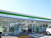 【コンビニエンスストア】ファミリーマート防府新田店まで450ｍ