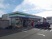 【コンビニエンスストア】ファミリーマート 岡谷権現町店まで750ｍ