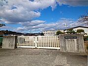 【小学校】乙島東小学校まで1100ｍ