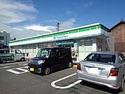 【コンビニエンスストア】ファミリーマート坂出文京町店まで1300ｍ