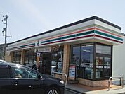 【コンビニエンスストア】セブンイレブン富山地角店まで2200ｍ