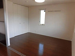 シャン・ドゥダン・パトリ 105 1階2LDKのリビング/ダイニング