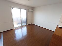 東武小泉線 小泉町駅 徒歩7分の賃貸アパート 3階3LDKのリビング/ダイニング