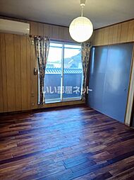 ユトリロ八幡 201 2階3DKのリビング/ダイニング