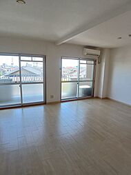 マンションエトランゼ 306 3階1LDKのリビング/ダイニング