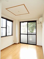 メゾンアヴニ−ル 103 1階2DKのリビング/ダイニング