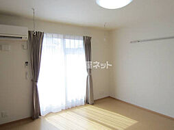 ベラ・ルーチェ　II 201 2階1Kのリビング/ダイニング