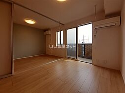 東武小泉線 東小泉駅 徒歩4分の賃貸アパート 3階1LDKのリビング/ダイニング