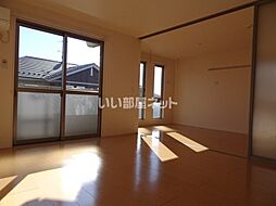 ヴェヌスト　C 202 2階2LDKのリビング/ダイニング