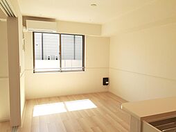 カレント（ｃｕｒｒｅｎｔ） 105 1階1LDKのリビング/ダイニング