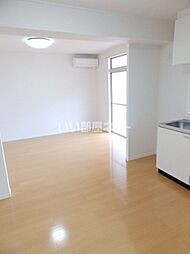 アーバン宮地 102 1階1LDKのリビング/ダイニング