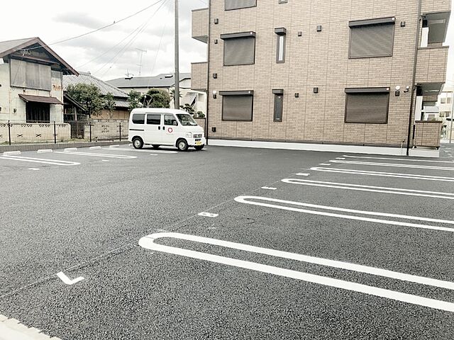 10 / 19