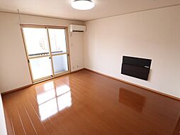 クヒオ A103 1階1Kのリビング/ダイニング