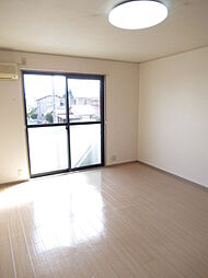 ロイヤルファミールII　C 201 2階2LDKのリビング/ダイニング